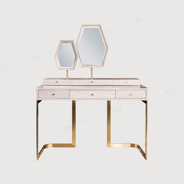 MG62-002 Dresser